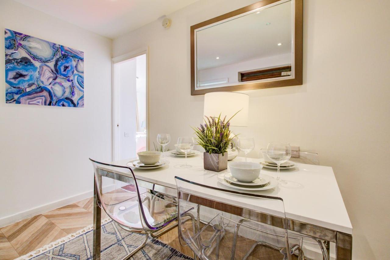 3-Bedroom, 3-Baths Apartment In Super Posh Marylebone, Central London, W1 Exterior photo